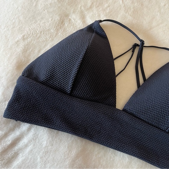 H&M Triangle Bikini Top - Picture 5 of 8